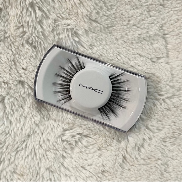 ✨🆕💖MAC COSMETICS MAC LASH 87 MAXIMALIST LASH💖 - Picture 2 of 7